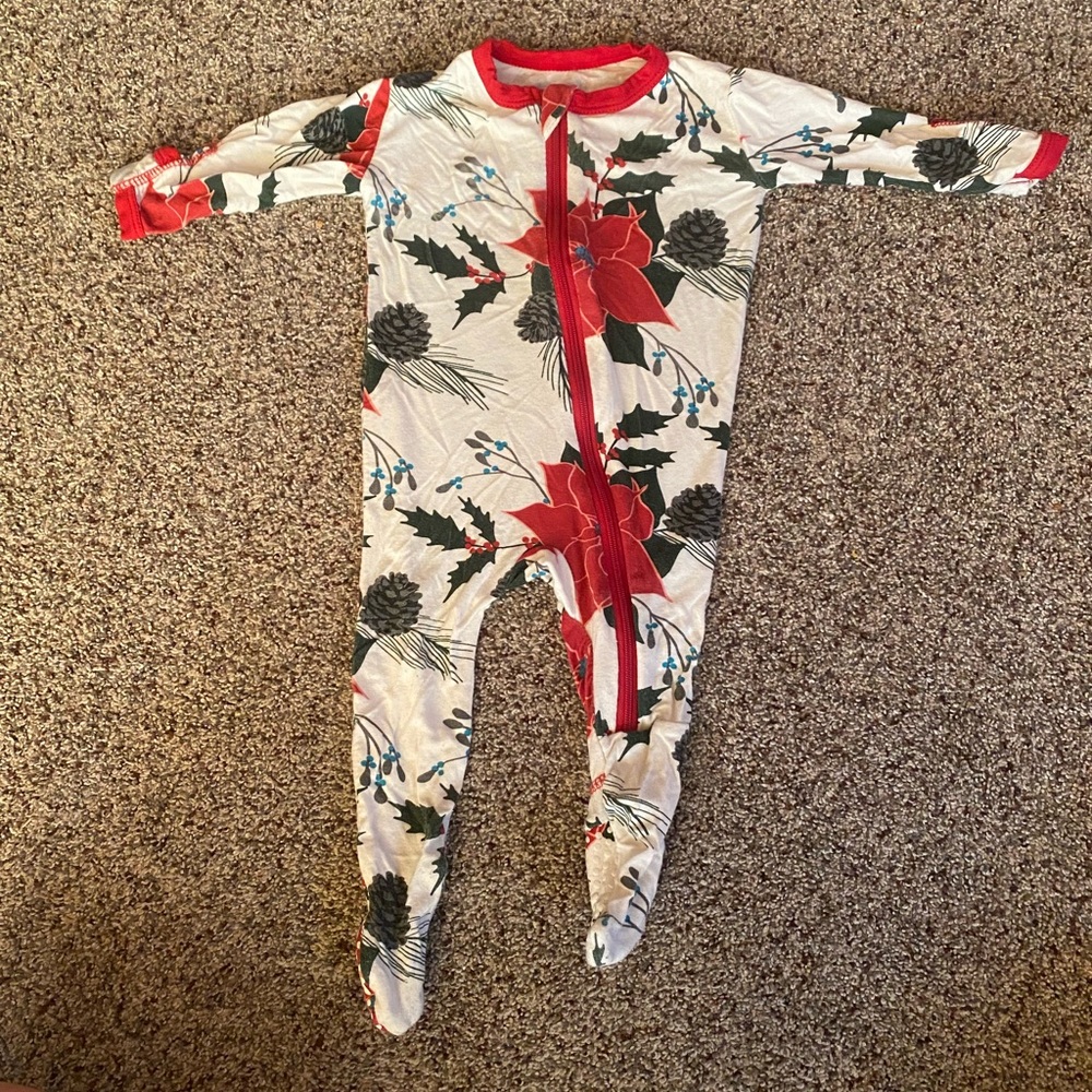 Pointsetta Kickee Pant Pajamas